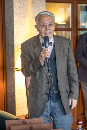 Guest speaker addressing attendees during The Hickory Masters prizegiving ceremony.